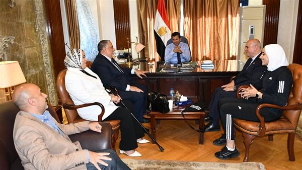 وزير الشباب والرياضة