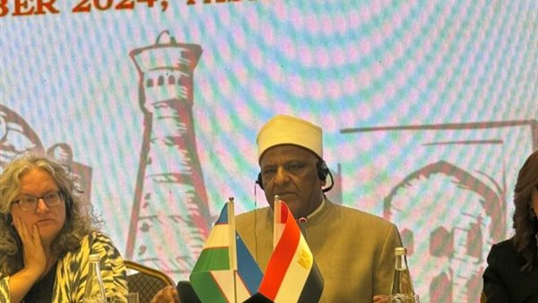 الدكتور عباس شومان