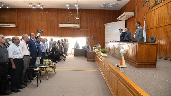 محافظ أسيوط 