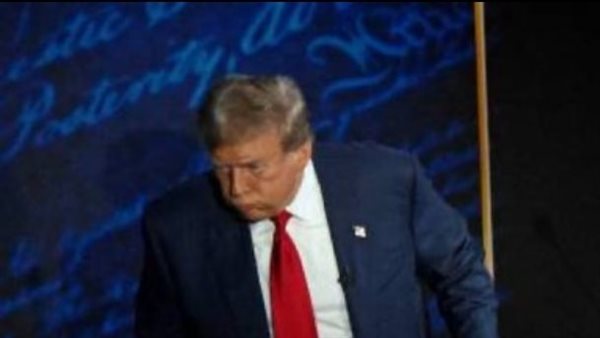 دونالد ترامب 