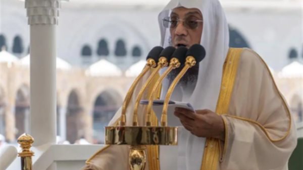 الدكتور أسامة بن