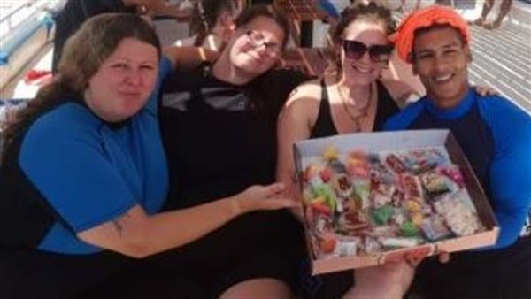 احتفال اجانب بالمولد