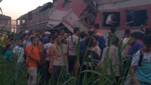 تصادم قطارين