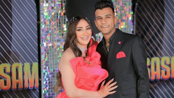 عصام صاصا وزوجته