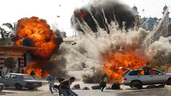 إسرائيل تستهدف مخازن