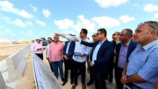 وزير الإسكان 