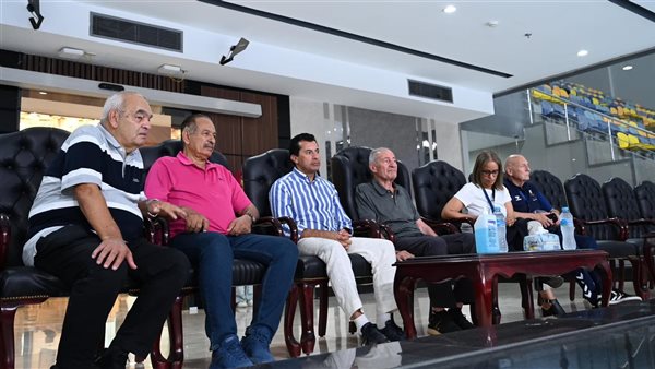 الوزير أشرف صبحي