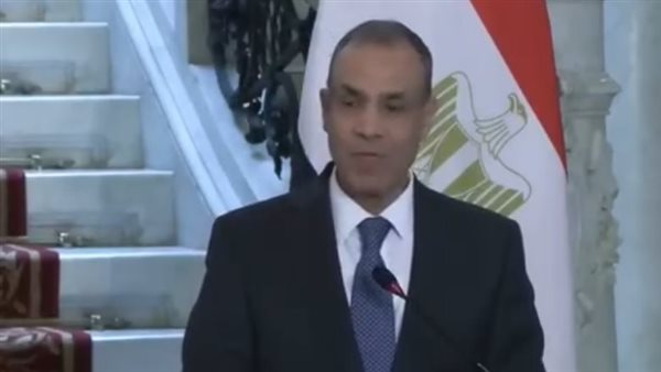 بدر عبد العاطي 