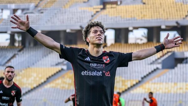 احتفال إمام عاشور