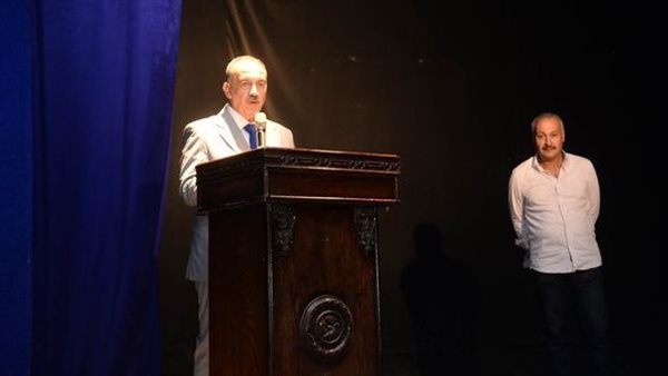 محافظ أسيوط 