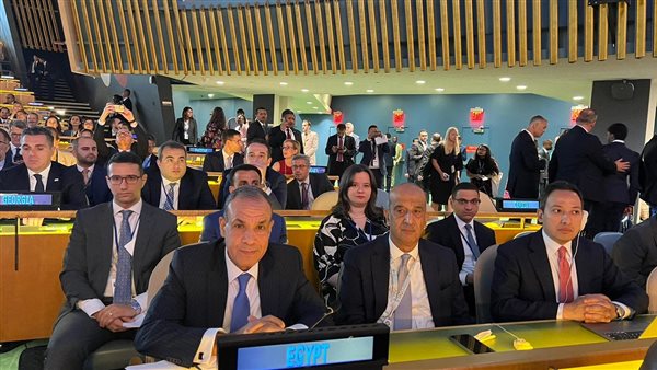  وزير الخارجية بدر