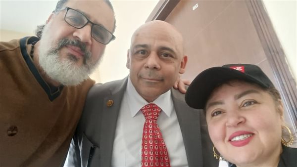 مها أحمد رفقة زوجها