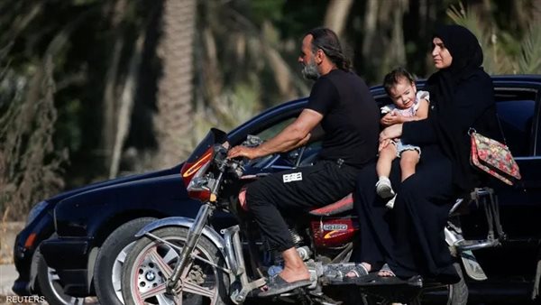 آلاف العائلات تفر