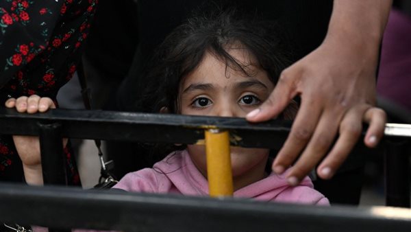 طفلة لبنانية 