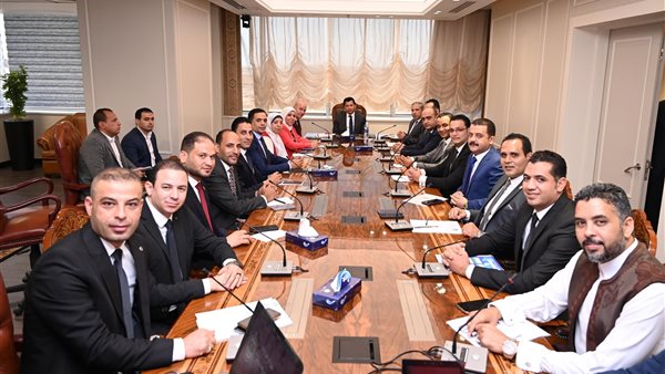 وزير الشباب والرياضة