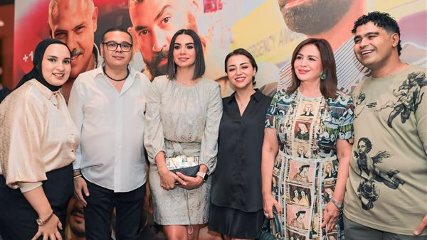 إلهام شاهين وصناع