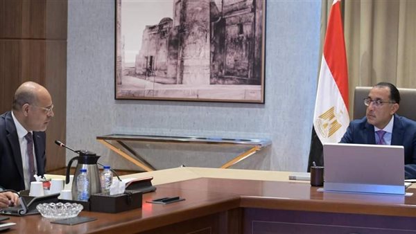 رئيس الوزراء ووزير