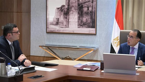 رئيس الوزراء ووزير