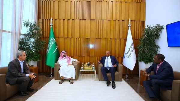  باتريس موتسيبى رئيس