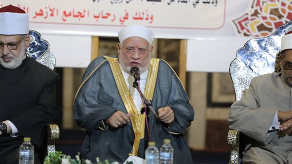 الدكتور  أحمد عمر