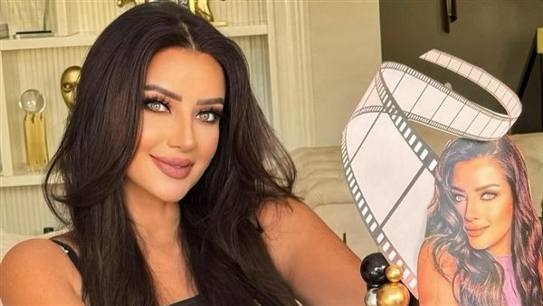 رضوى الشربيني 