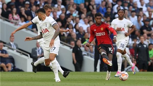 مانشستر يونايتد أمام