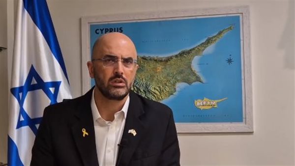 أورن أونليك سفير