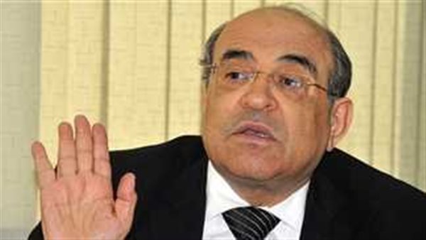 مصطفى الفقي 