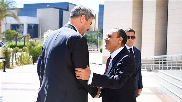 وزير الخارجية - رئيس