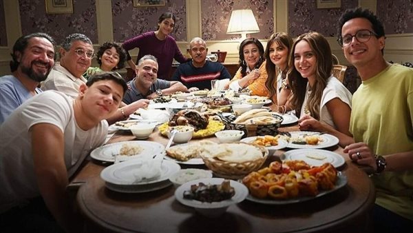 مسلسل موضوع عائلي