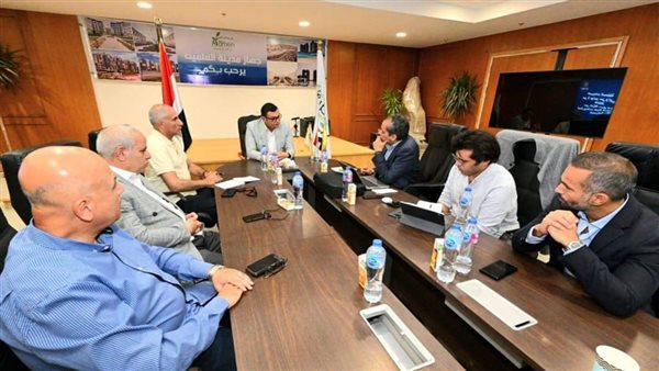 اجتماع وزير الإسكان