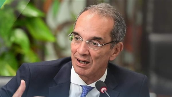 وزير الاتصالات 