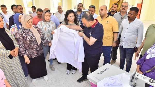 محافظ أسيوط في مشغل