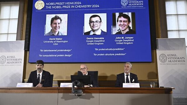 فوز 3 علماء بجائزة