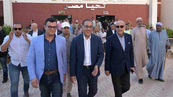 رئيس الوزراء خلال