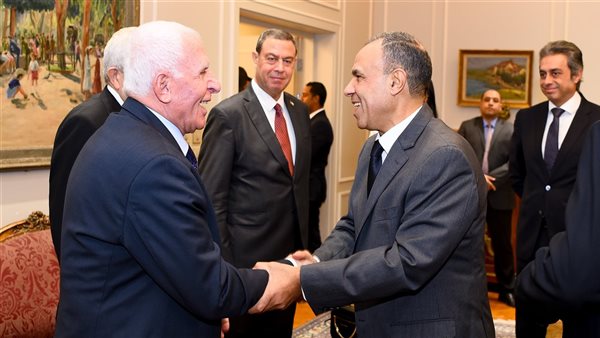 وزير الخارجية والهجرة