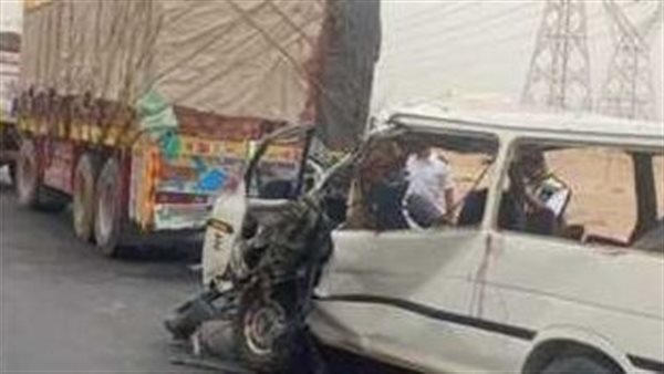 حادث ميكروباص بتريلا