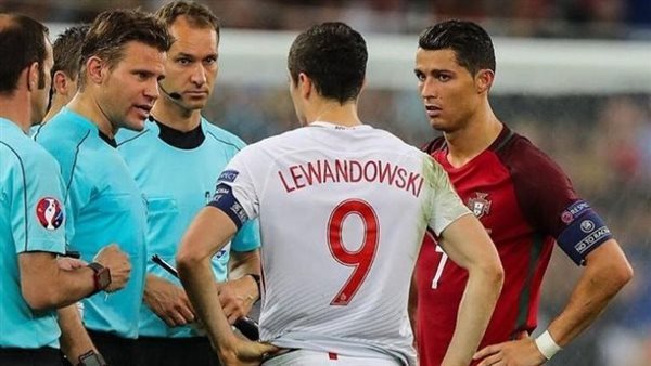 رونالدو امام ليفافندوفسكي