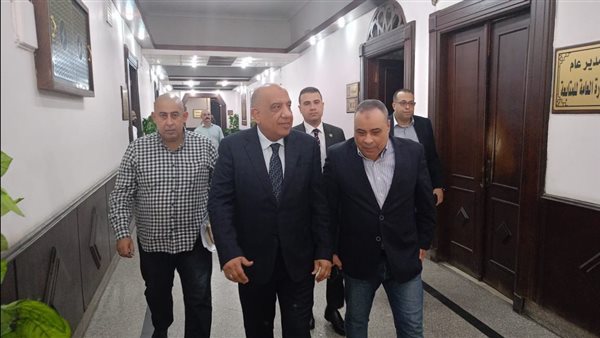 وزير الكهرباء 