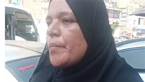 والدة سائق ميكروباص