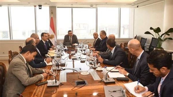 وزير الإسكان 