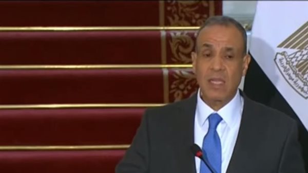 بدر عبد العاطي 