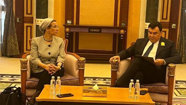 وزيرة البيئة 