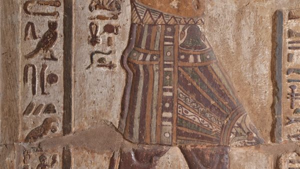 نقوش معبد إسنا 