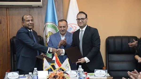 محافظ أسيوط يشهد