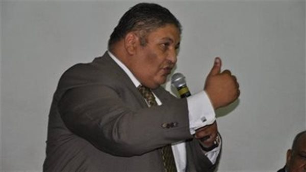 النائب وفيق عزت،