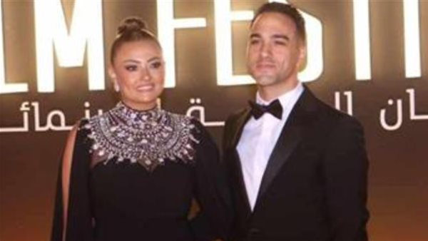 بشرى وزوجها