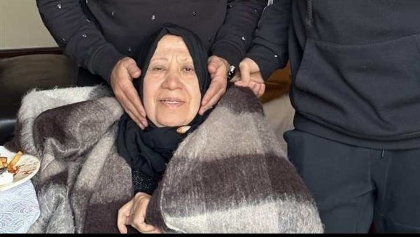 والدة أحمد عصام