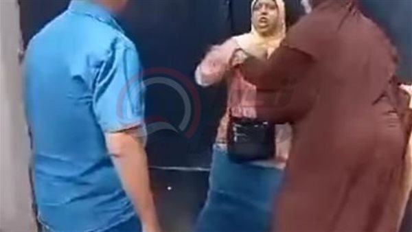 سيدة الديسك