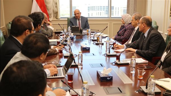 وزير الكهرباء 